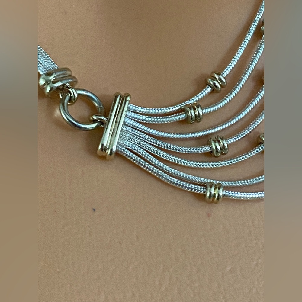 BEAUTIFUL MULTI TIERED NECKLACE - Picture 2 of 16